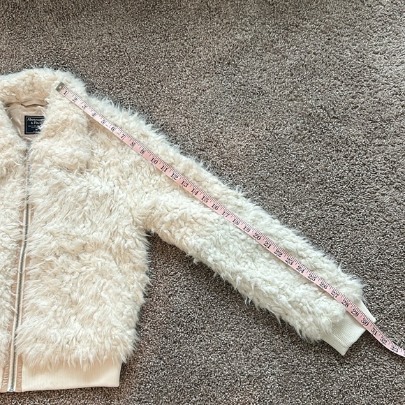 NWT Abercrombie & Fitch faux fur Jacket M - Picture 7 of 11